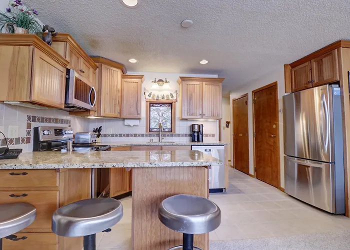 Vs741 Village Square Apartment