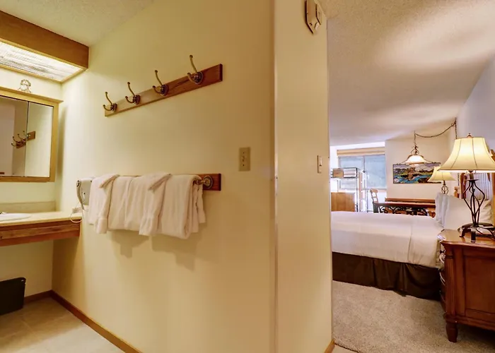 Vs741 Village Square Apartment